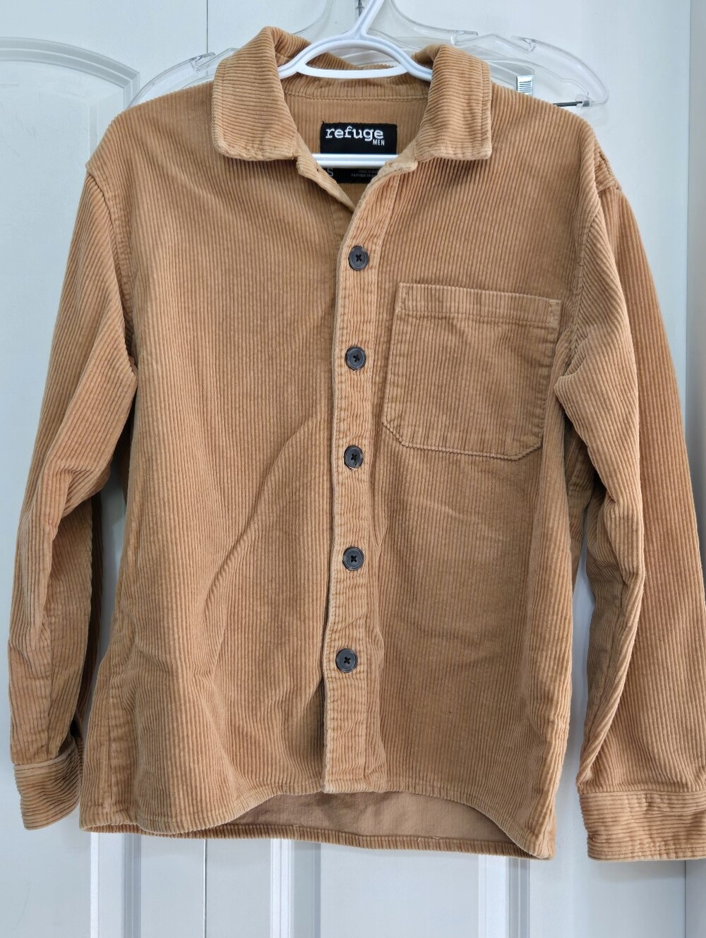 refuge Men’s Corduroy Button-Down Shirt Jacket in Tan